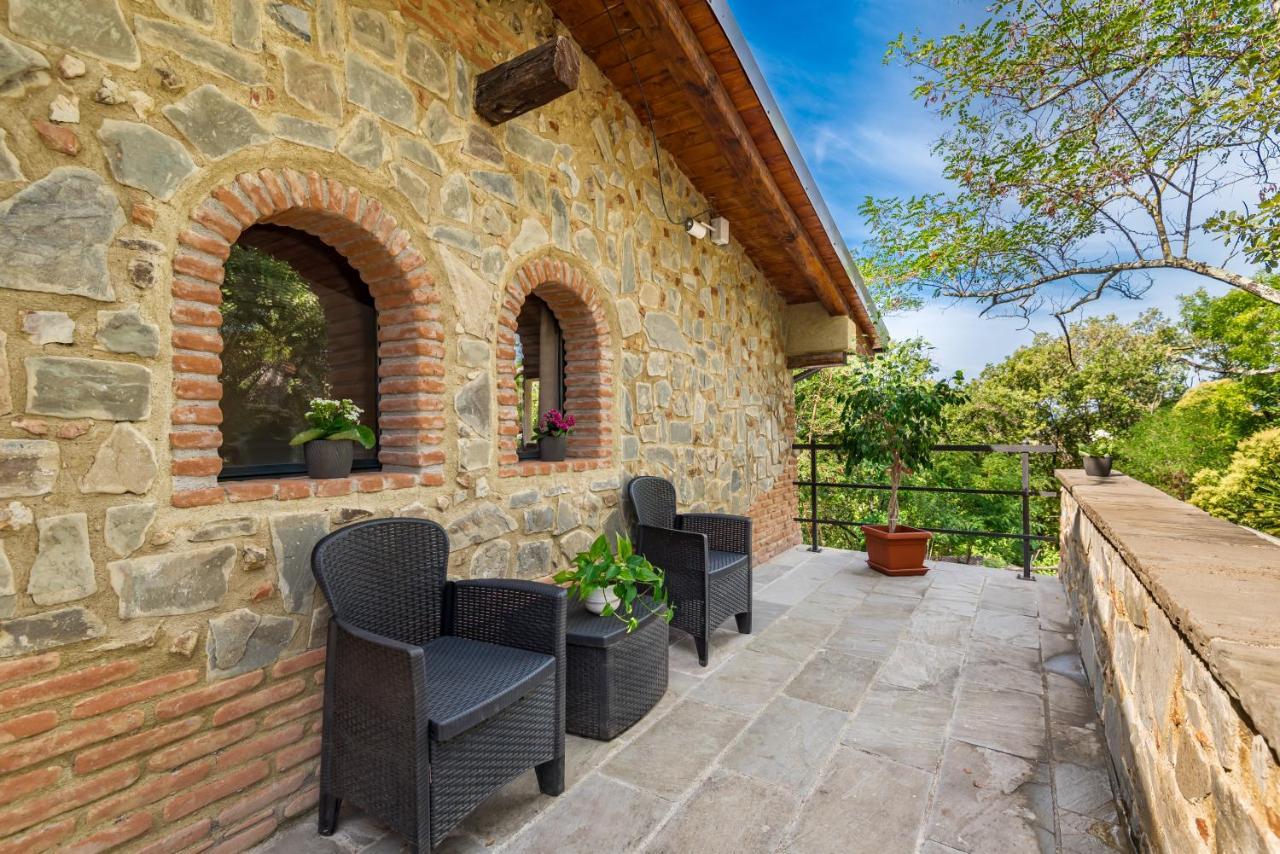 Ippotur Medieval Resort Castelnuovo Magra Exterior photo