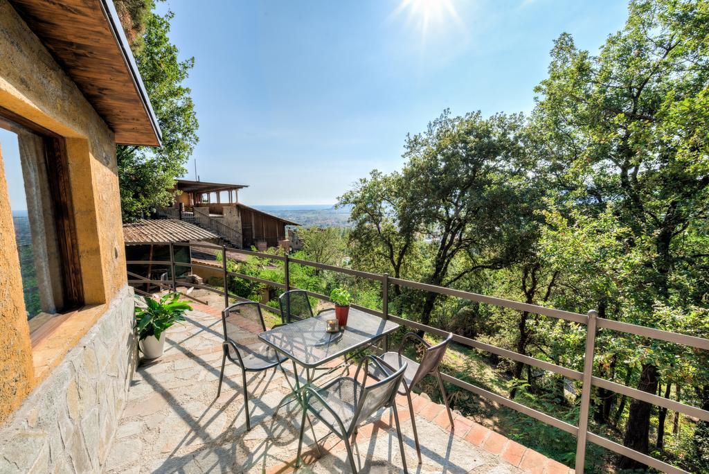 Ippotur Medieval Resort Castelnuovo Magra Exterior photo