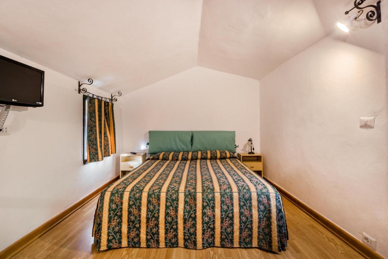 Ippotur Medieval Resort Castelnuovo Magra Exterior photo